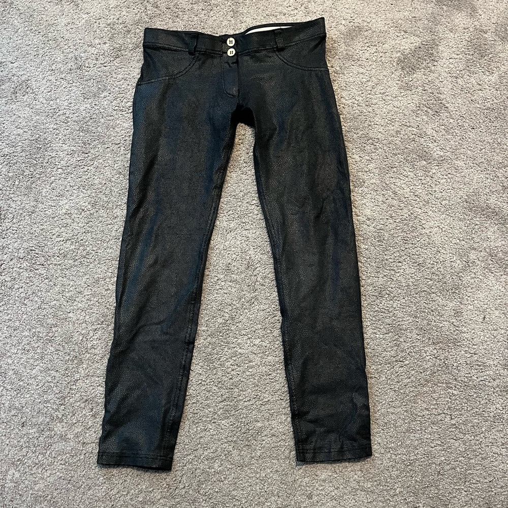 Freddy WR UP Black Skinny Pants snake skin Butt Shaping Pants size XL